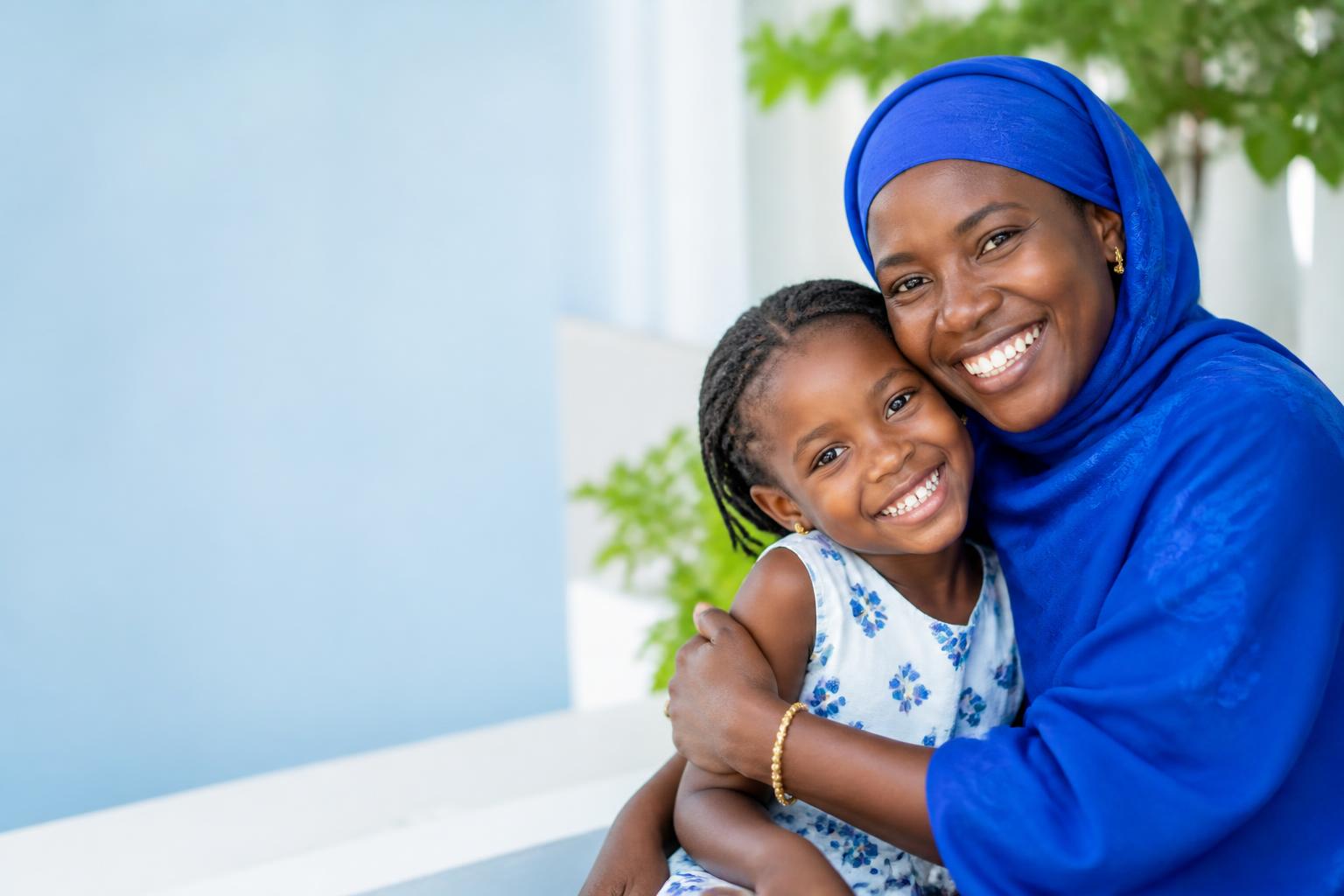 Une mère sénégalaise avec sa fille